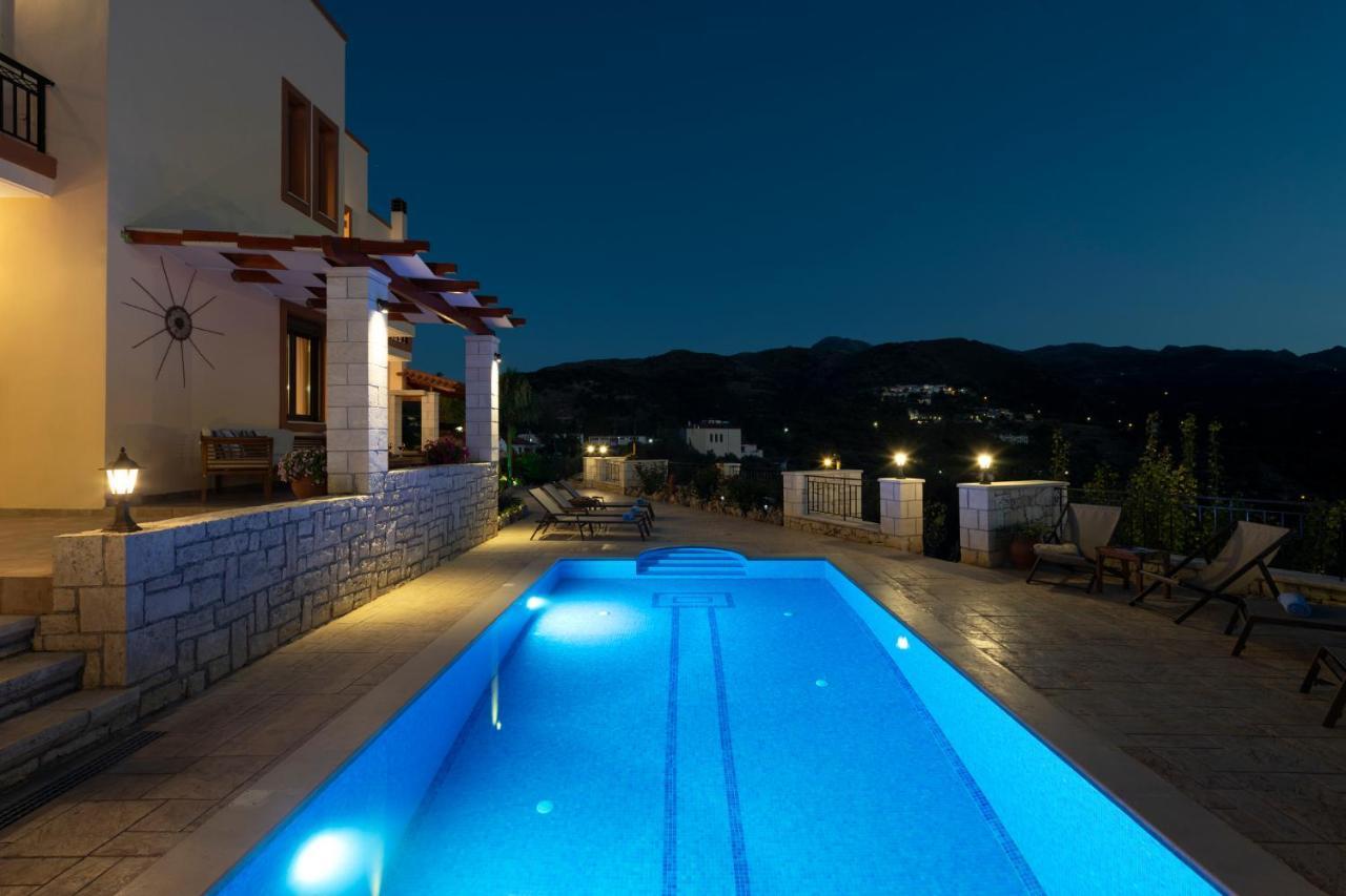 Ageri Traditional Villa Aryiroúpolis Extérieur photo